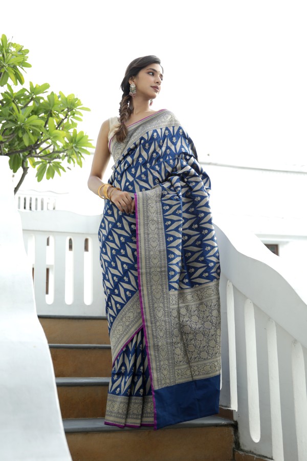 Handwoven Blue colour banarasi Silk saree